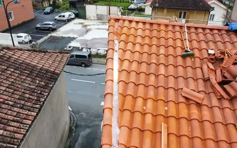 Toiture à Sa Tuna